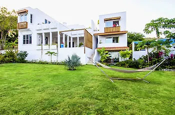 Beyazev Villa St. George's